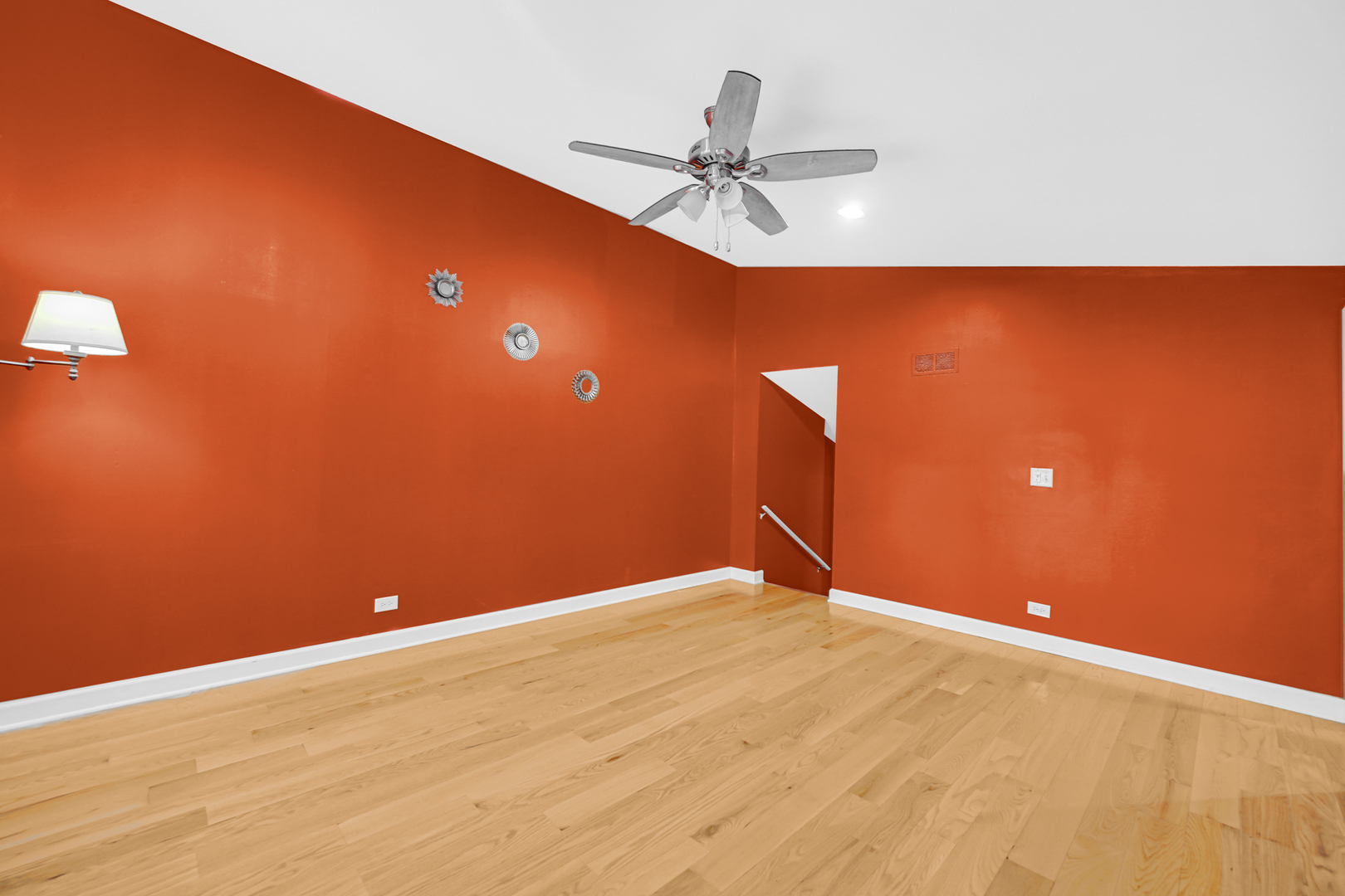 9454 Meadow Lane, Des Plaines, IL 60016