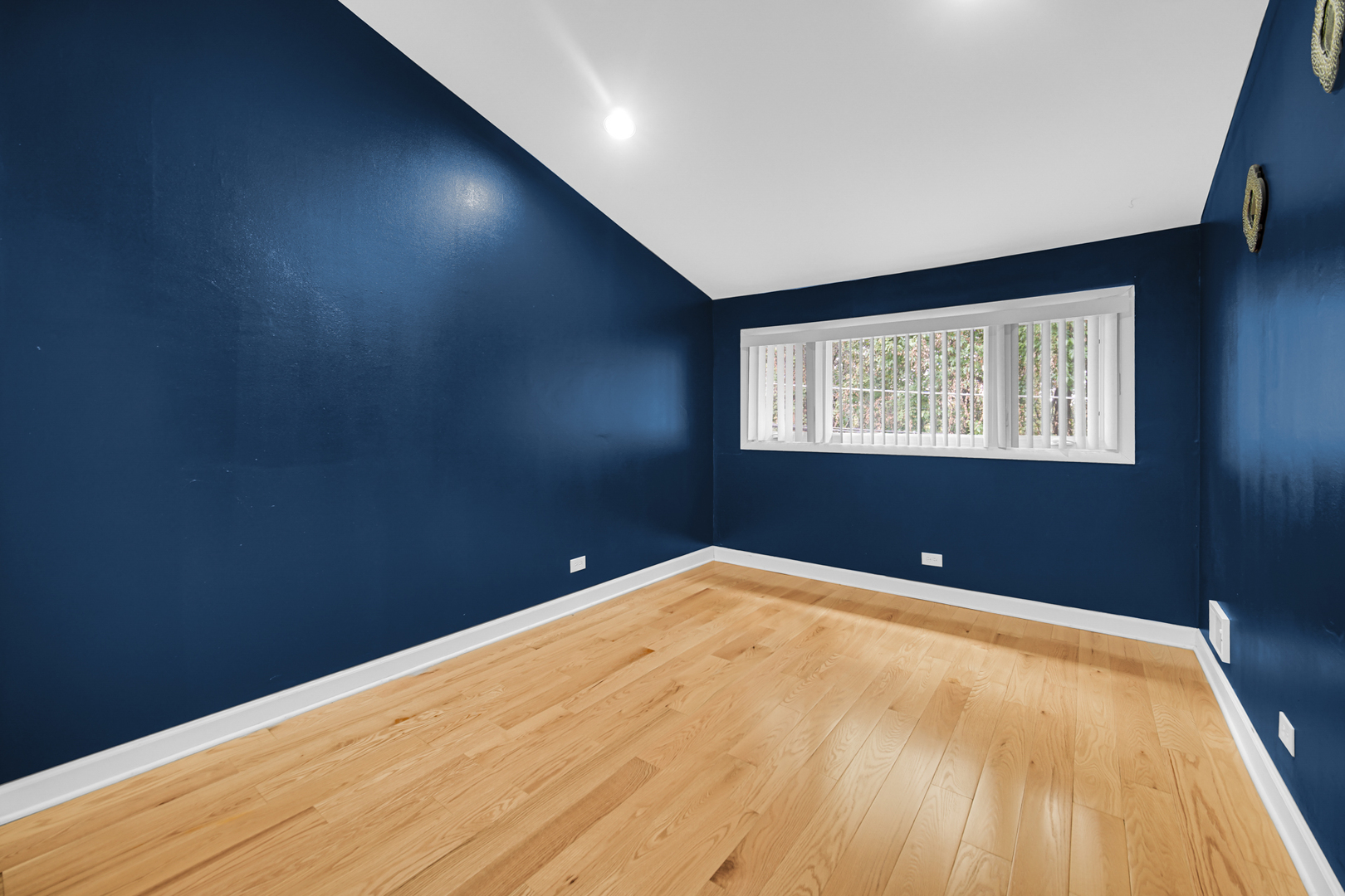 9454 Meadow Lane, Des Plaines, IL 60016