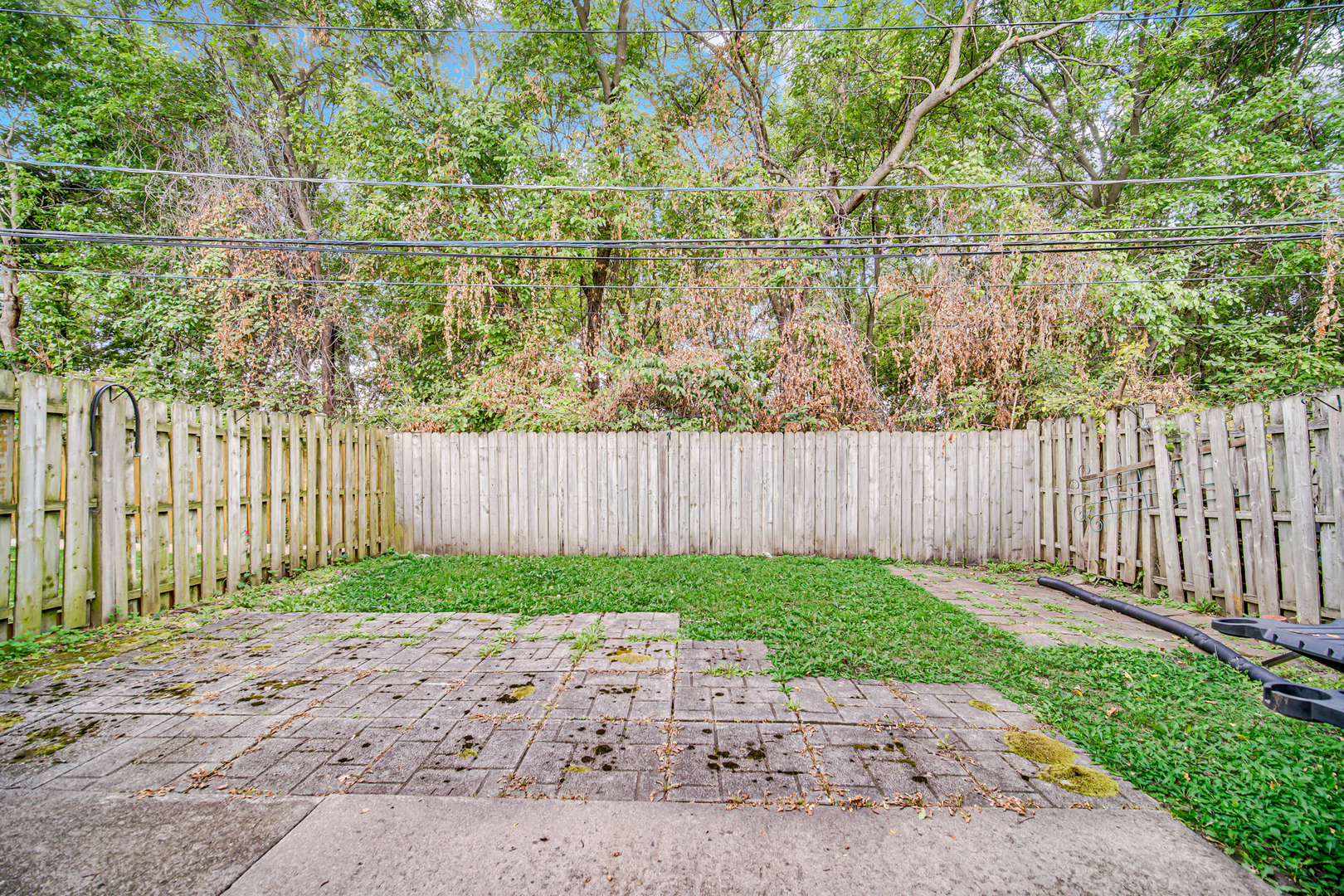 9454 Meadow Lane, Des Plaines, IL 60016