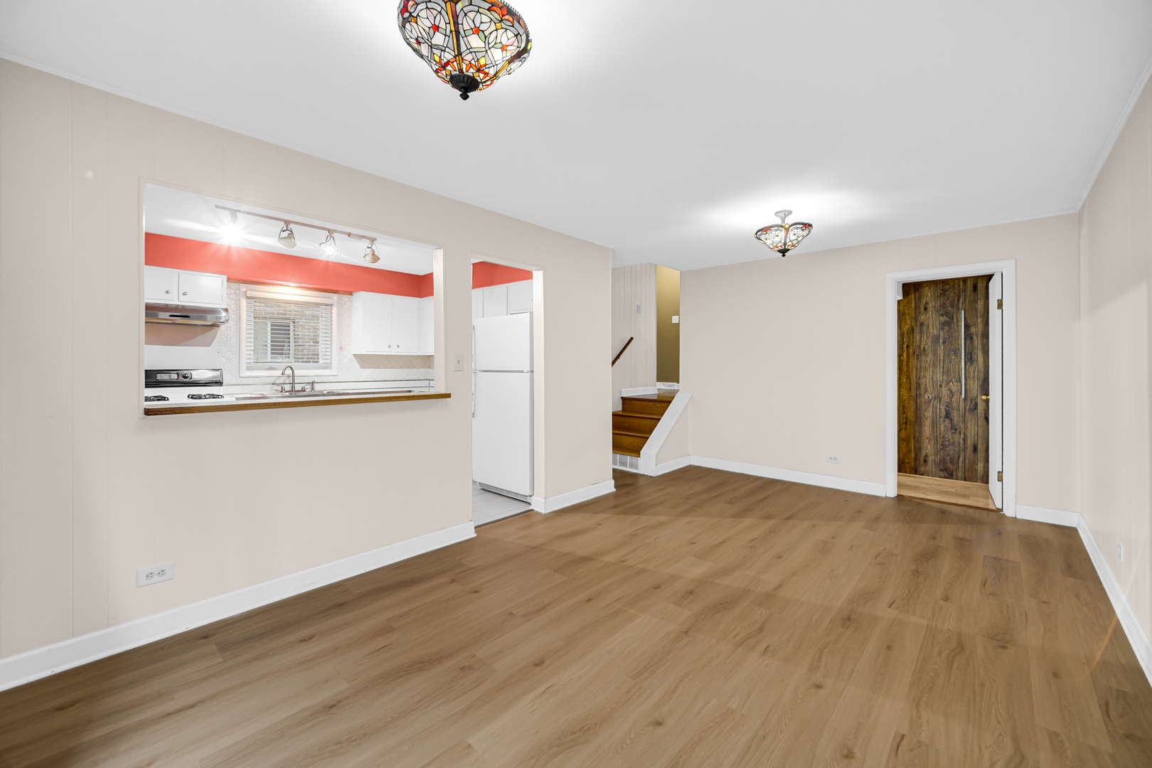 9454 Meadow Lane, Des Plaines, IL 60016