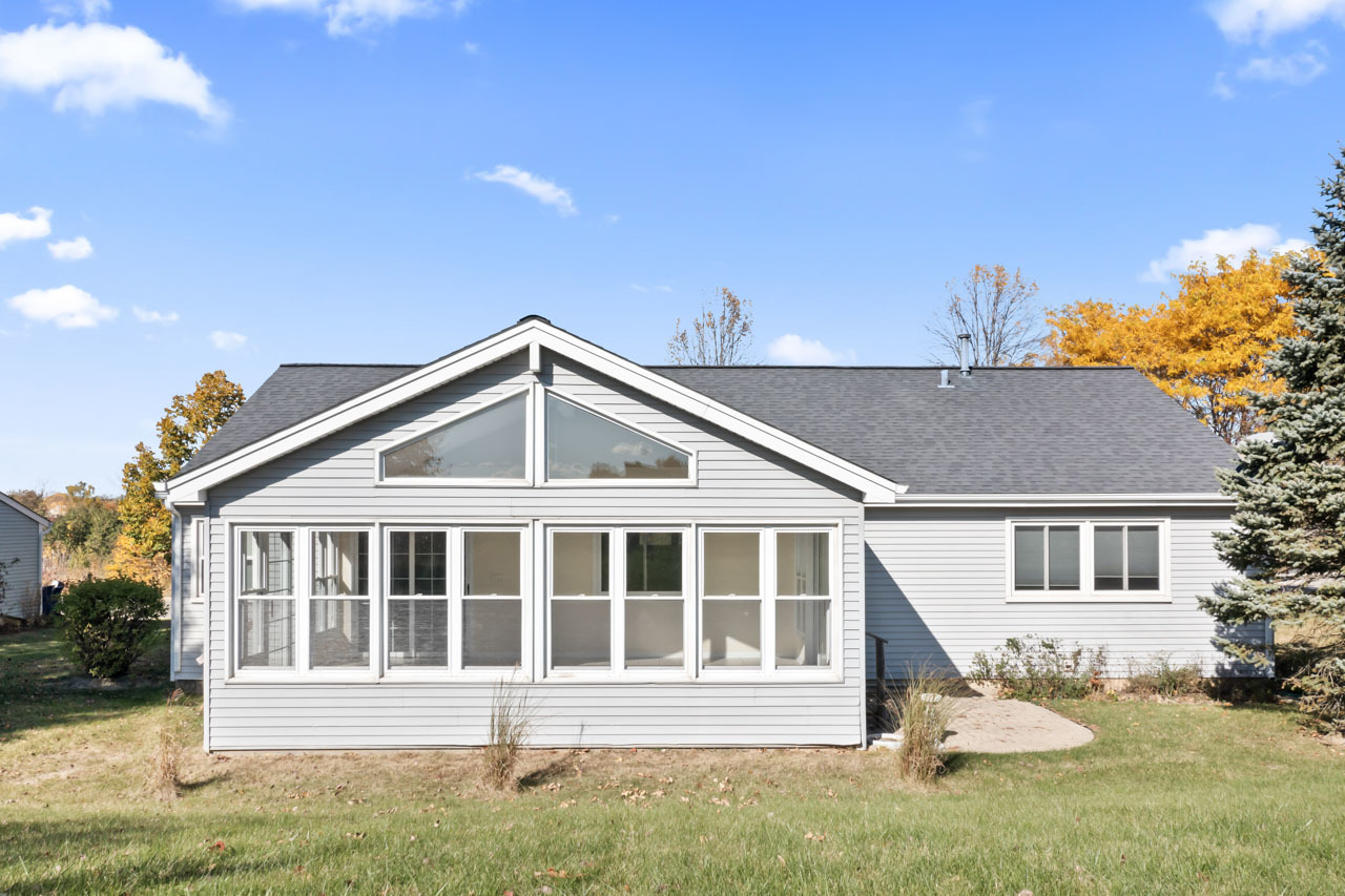 143 Winddance Drive, Lake Villa, IL 60046