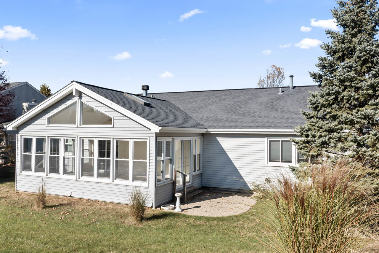 143 Winddance Drive, Lake Villa, IL 60046