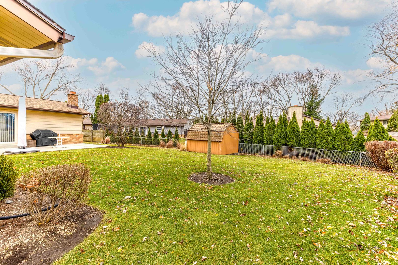 231 Fern Drive, Elk Grove Village, IL 60007