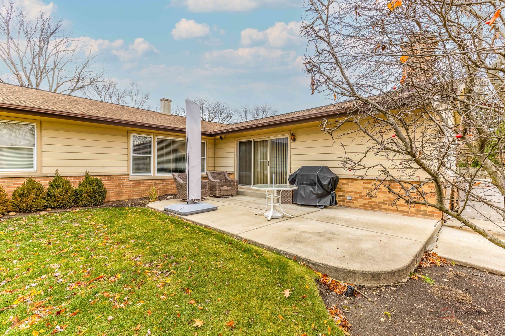 231 Fern Drive, Elk Grove Village, IL 60007