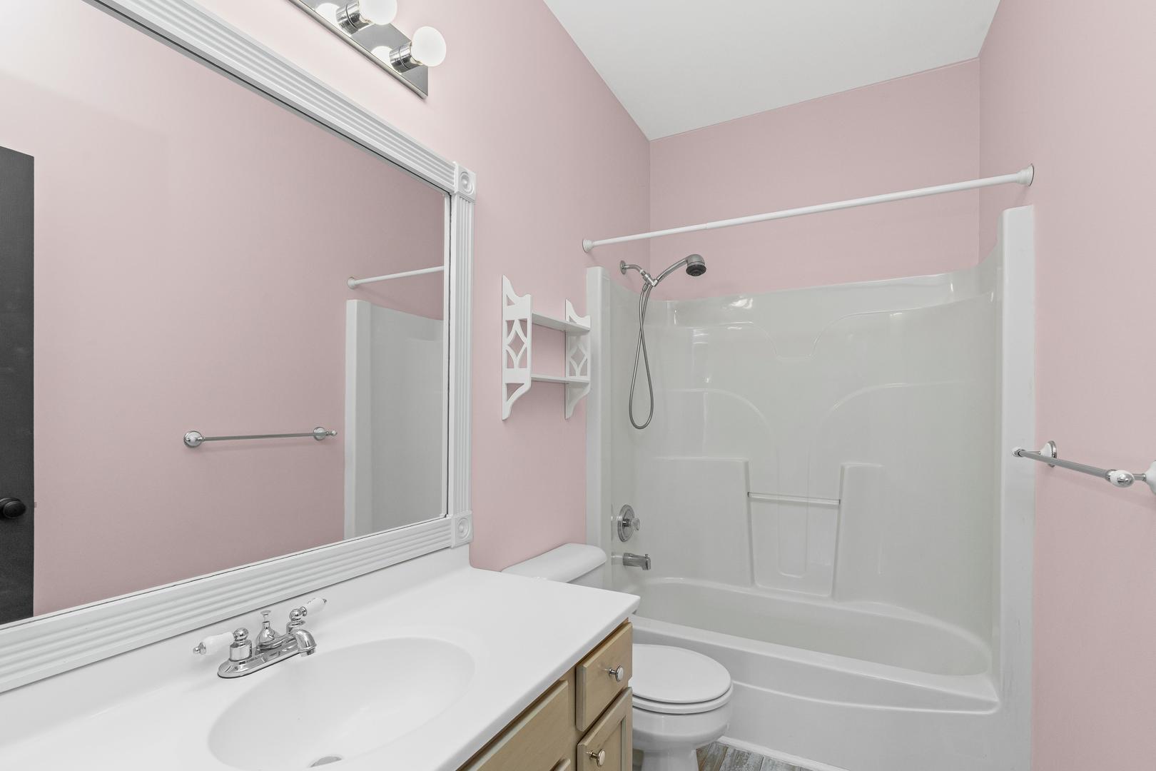 1047 Chadwick Drive #0, Grayslake, IL 60030