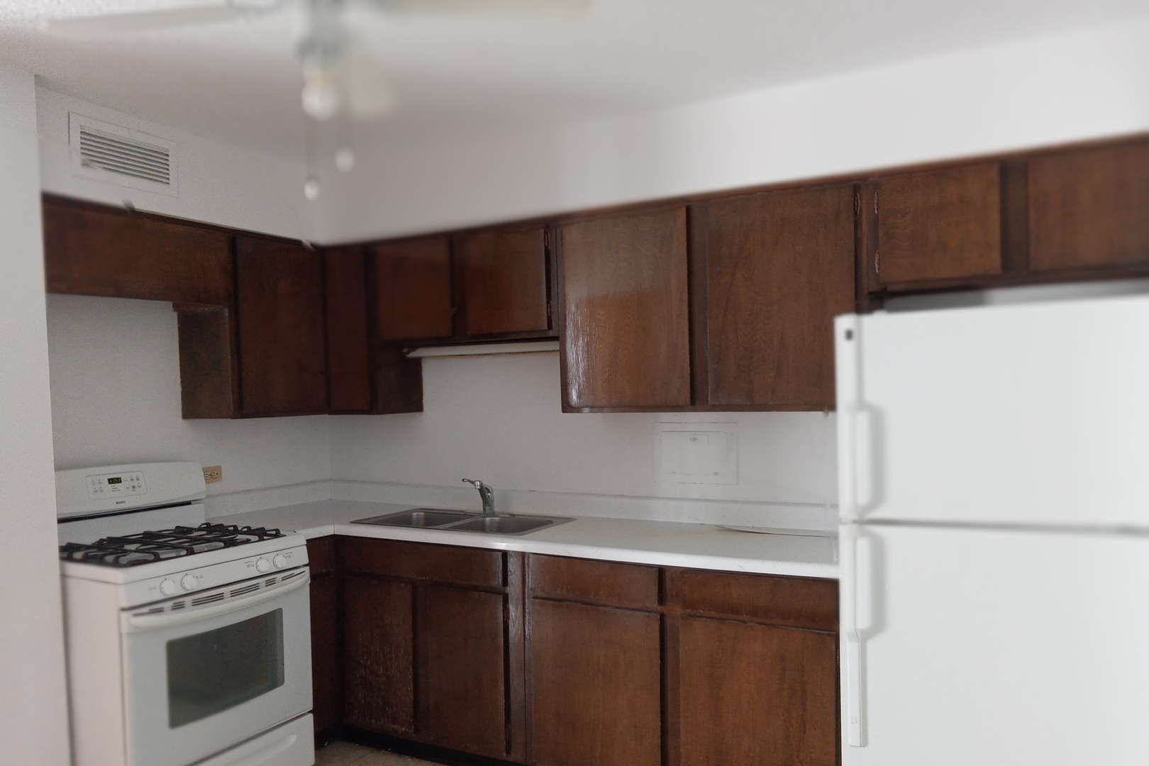 8809 Golf Road #10-C, Niles, IL 60714