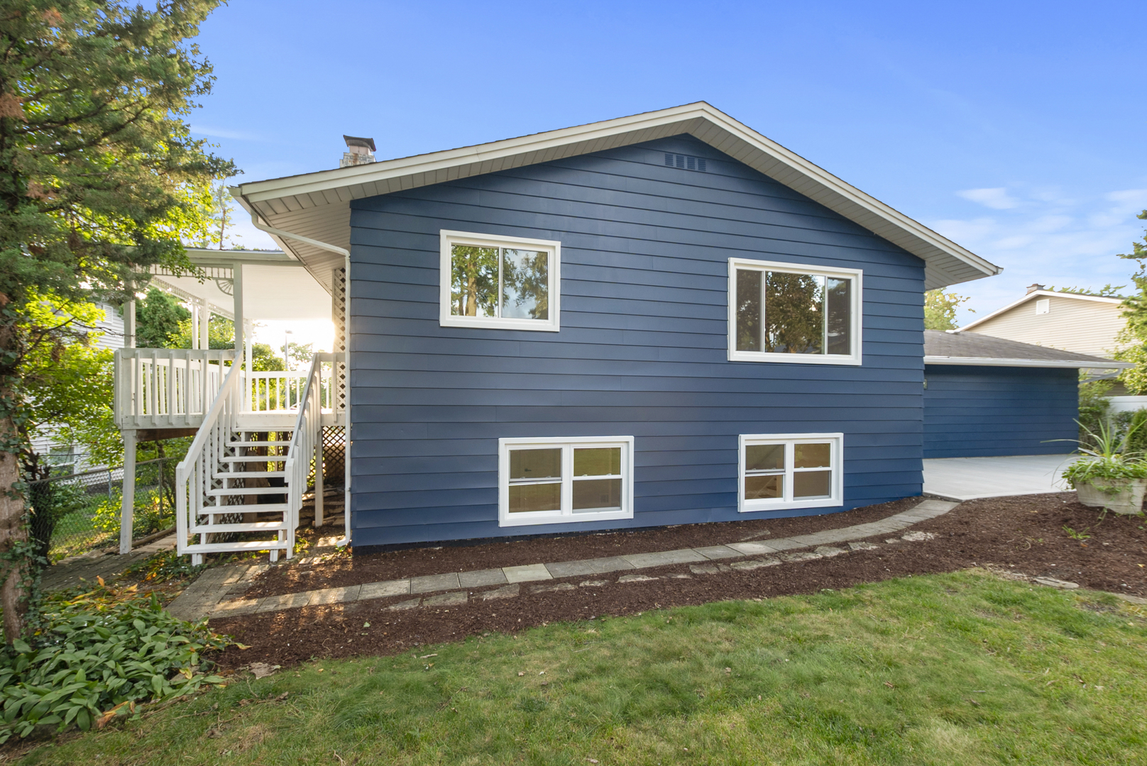 5927 Sherman Drive, Woodridge, IL 60517