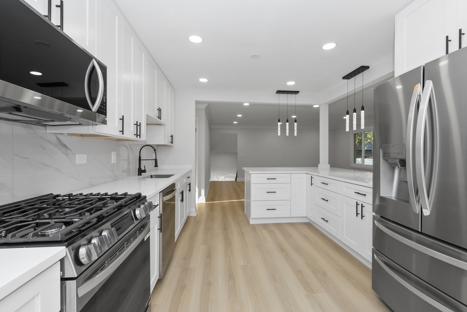 5927 Sherman Drive, Woodridge, IL 60517