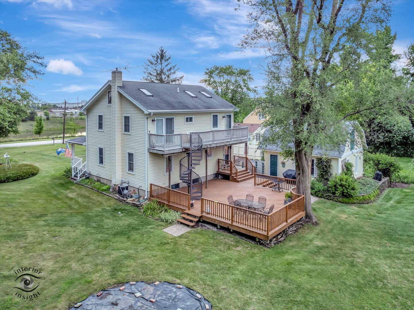 4S069 Barclay Road, Naperville, IL 60563