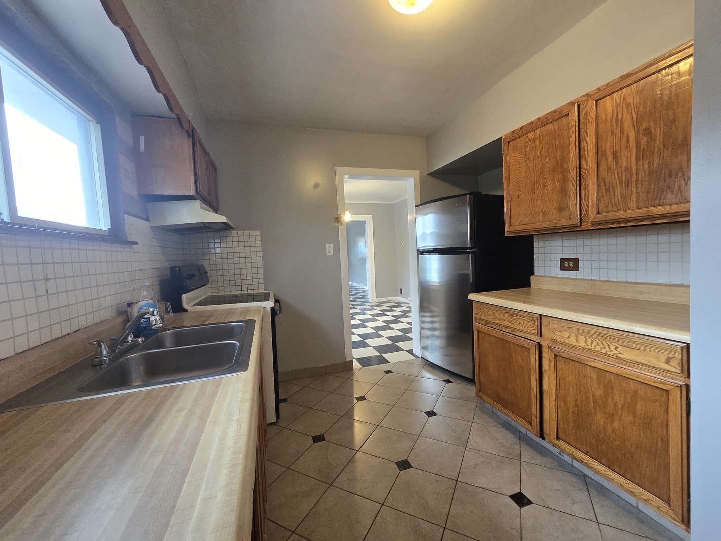 509 N Butrick Street, Waukegan, IL 60085