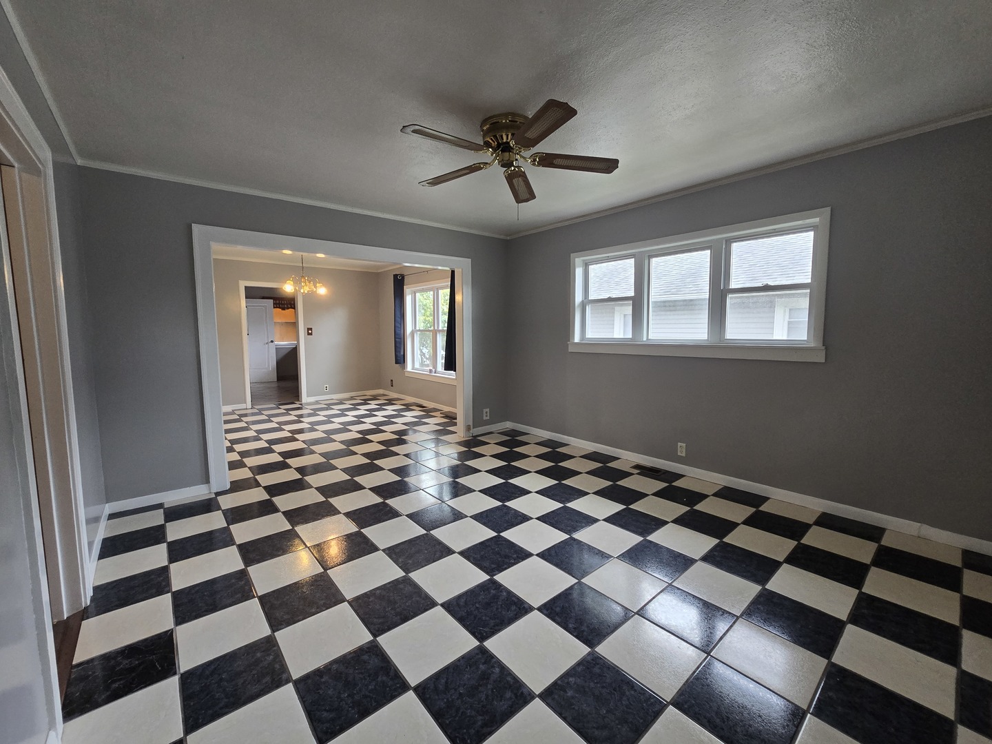 509 N Butrick Street, Waukegan, IL 60085