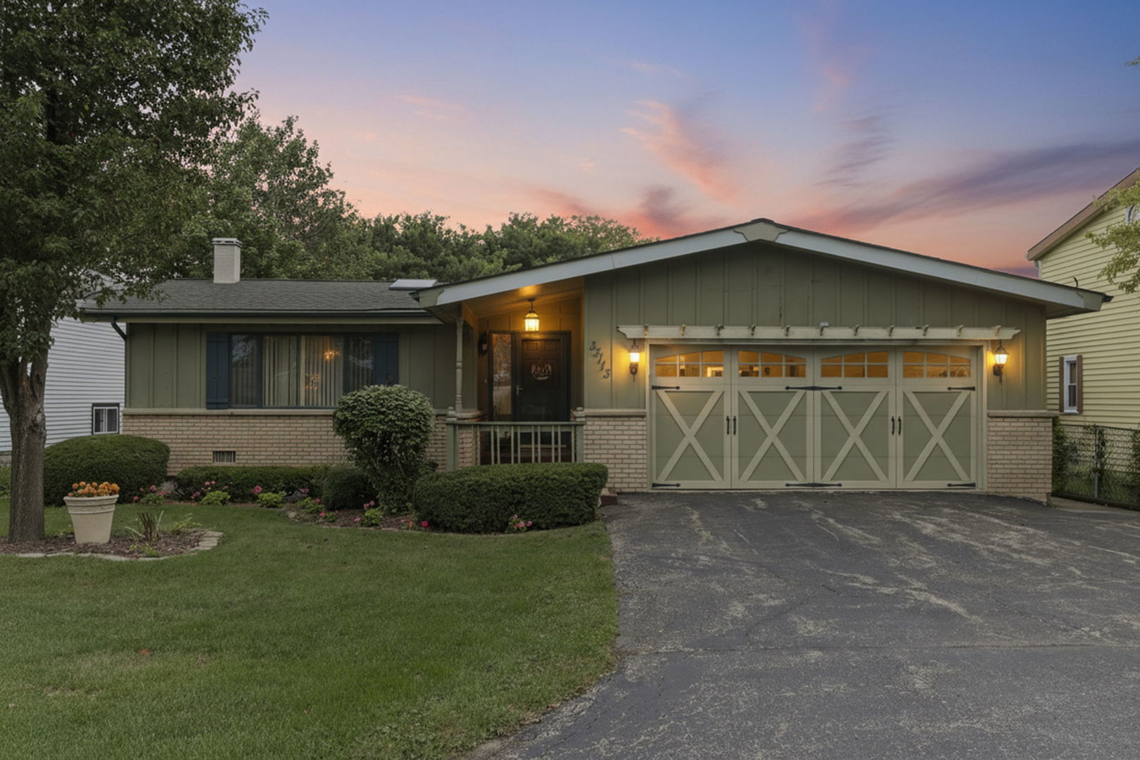 33113 N Cove Road, Grayslake, IL 60030