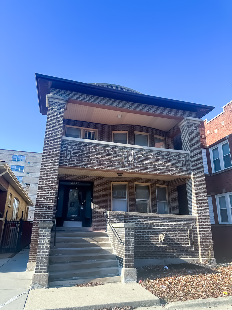 8004 S May Street, Chicago, IL 60620