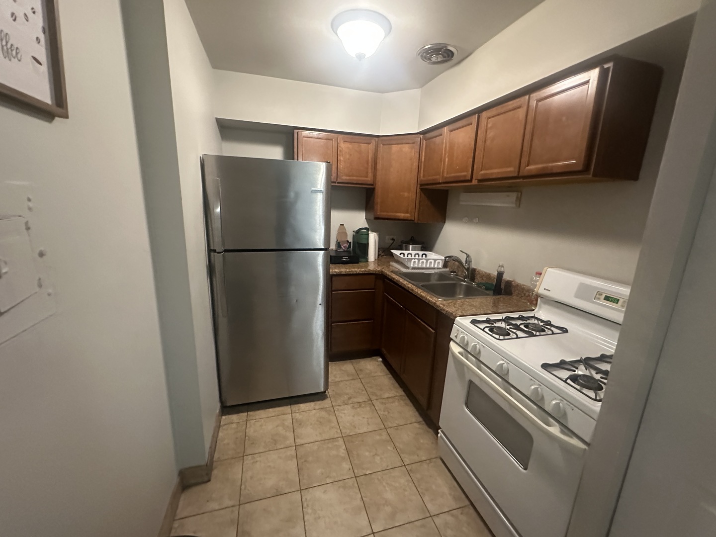 7854 S South Shore Drive #207, Chicago, IL 60649