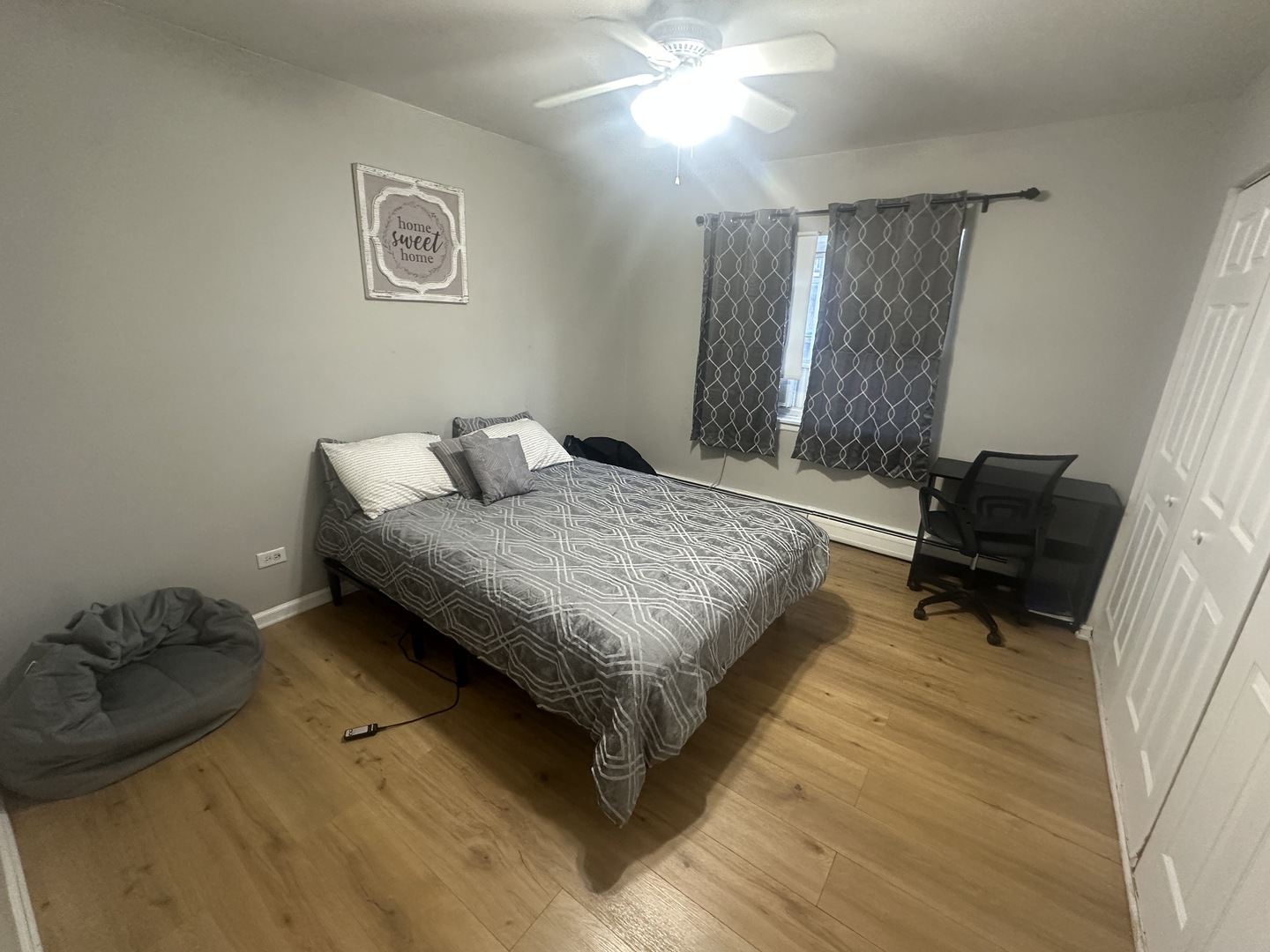 7854 S South Shore Drive #207, Chicago, IL 60649