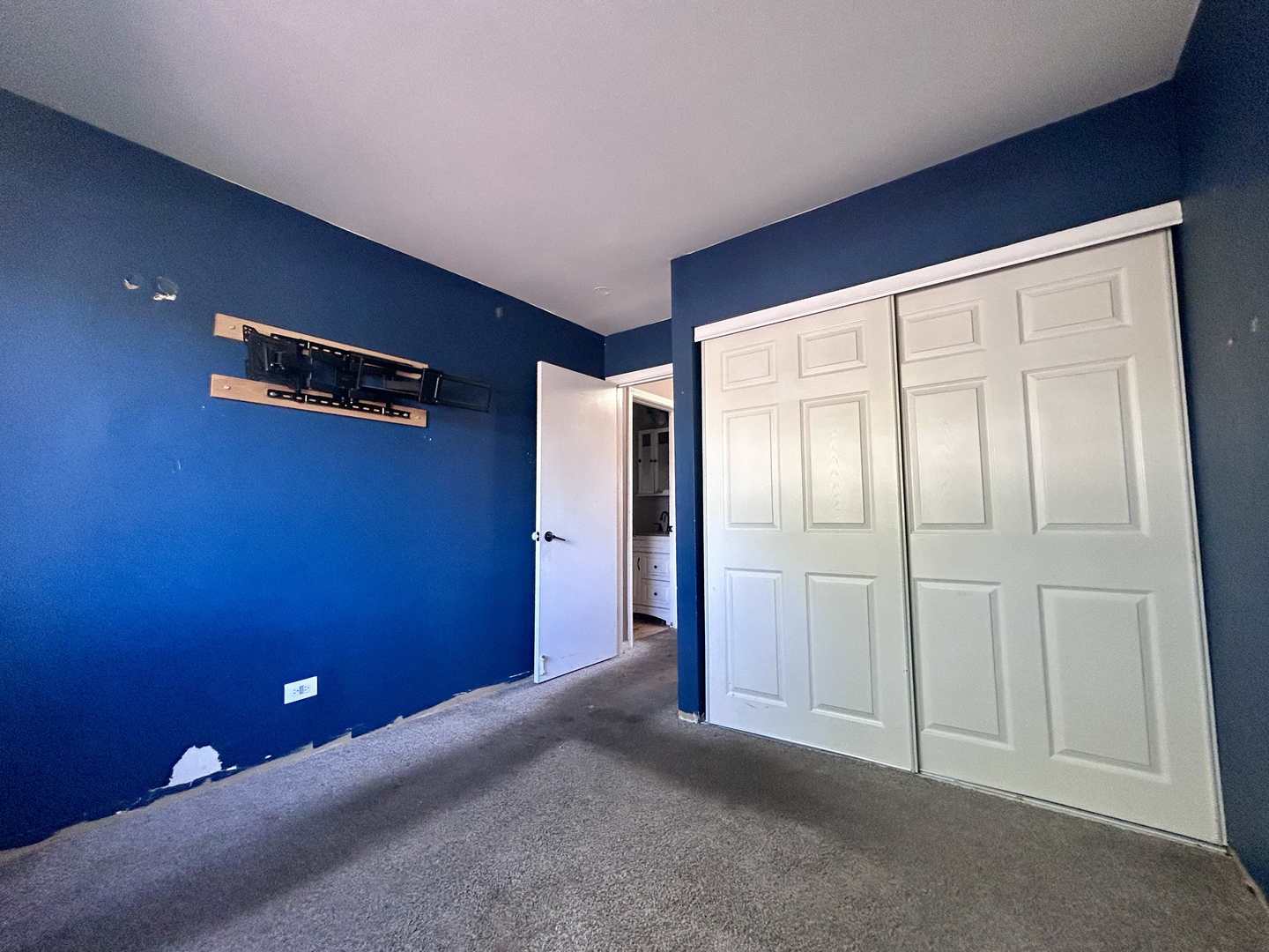 454 Esselen Court, Carol Stream, IL 60188