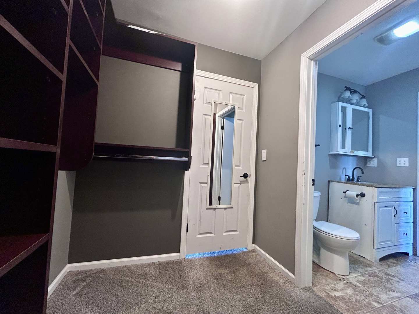 454 Esselen Court, Carol Stream, IL 60188