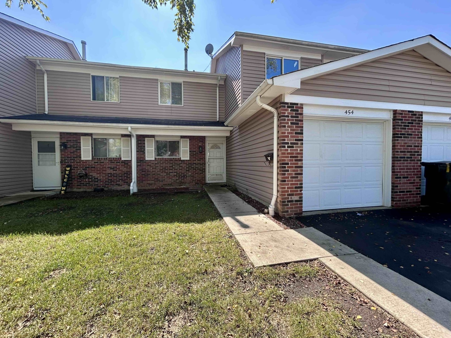 454 Esselen Court, Carol Stream, IL 60188