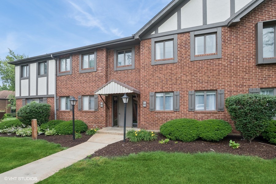 48 Parliament Drive #132, Palos Heights, IL 60463