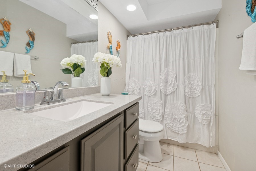 48 Parliament Drive #132, Palos Heights, IL 60463