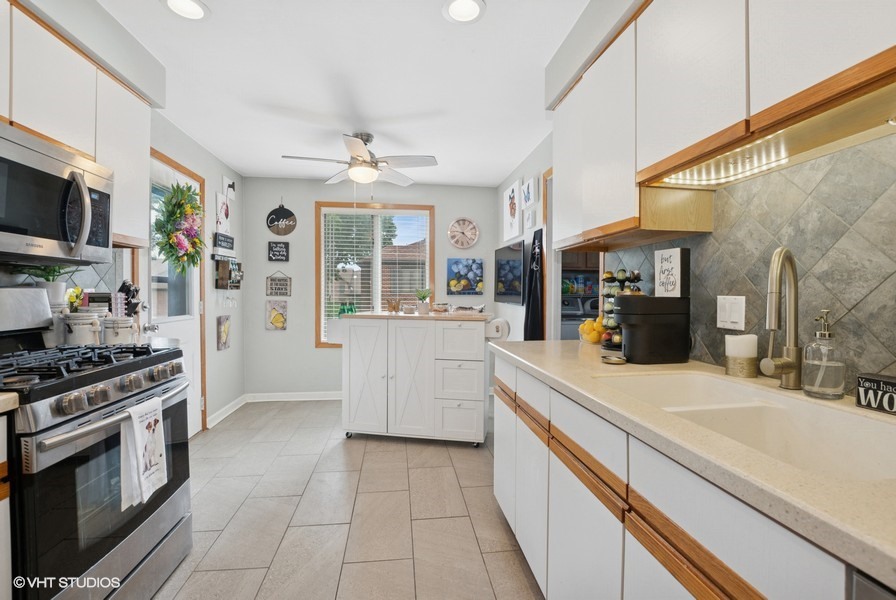 48 Parliament Drive #132, Palos Heights, IL 60463