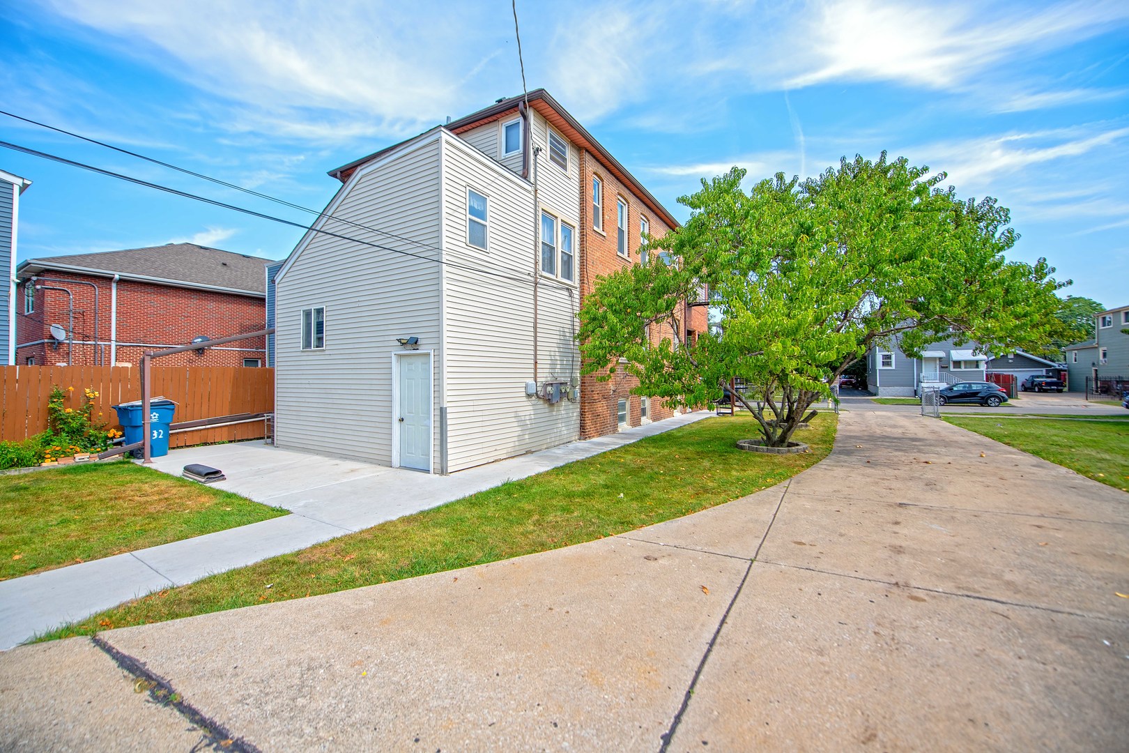 132 N 22nd Avenue, Melrose Park, IL 60160