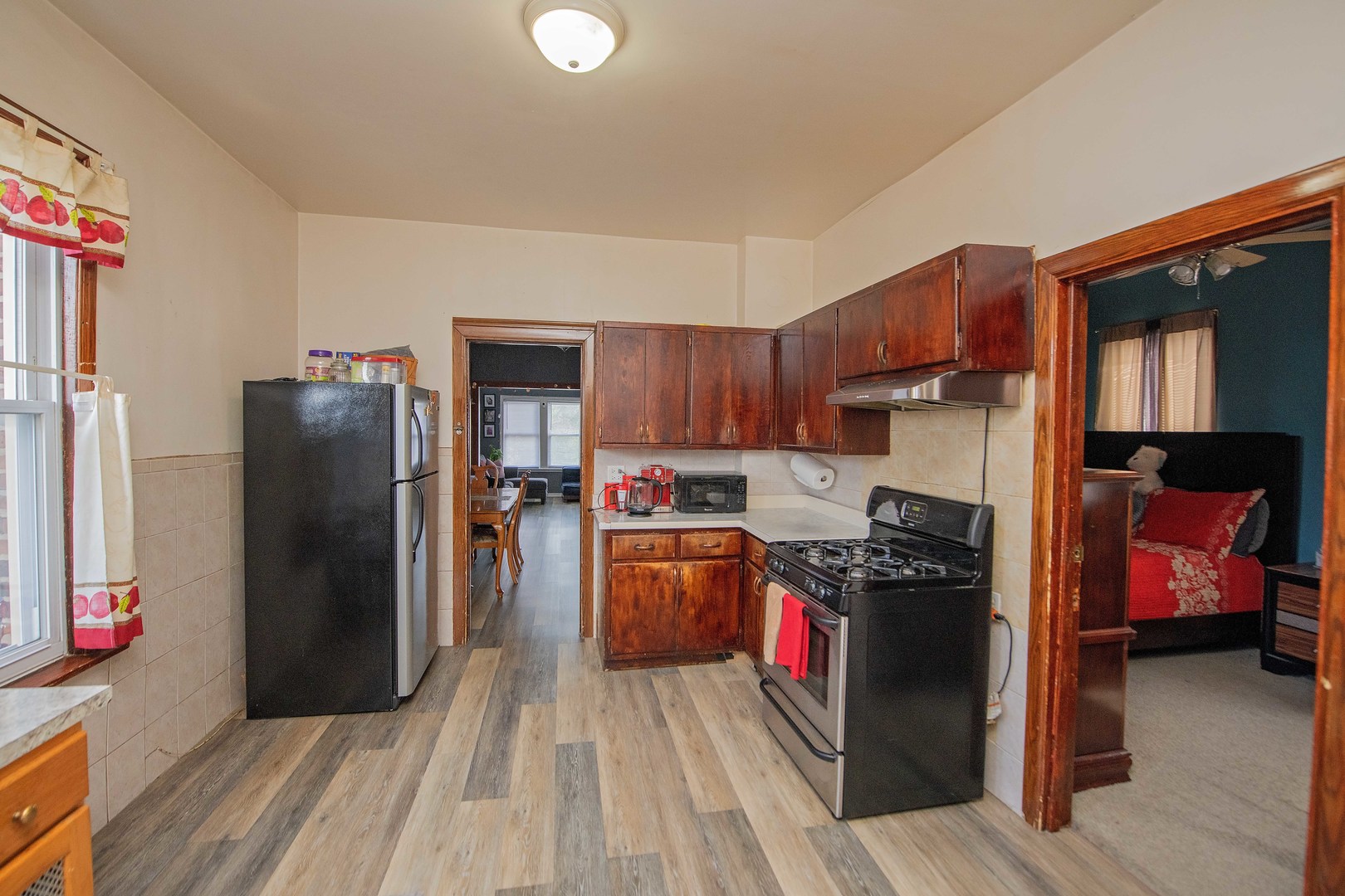132 N 22nd Avenue, Melrose Park, IL 60160