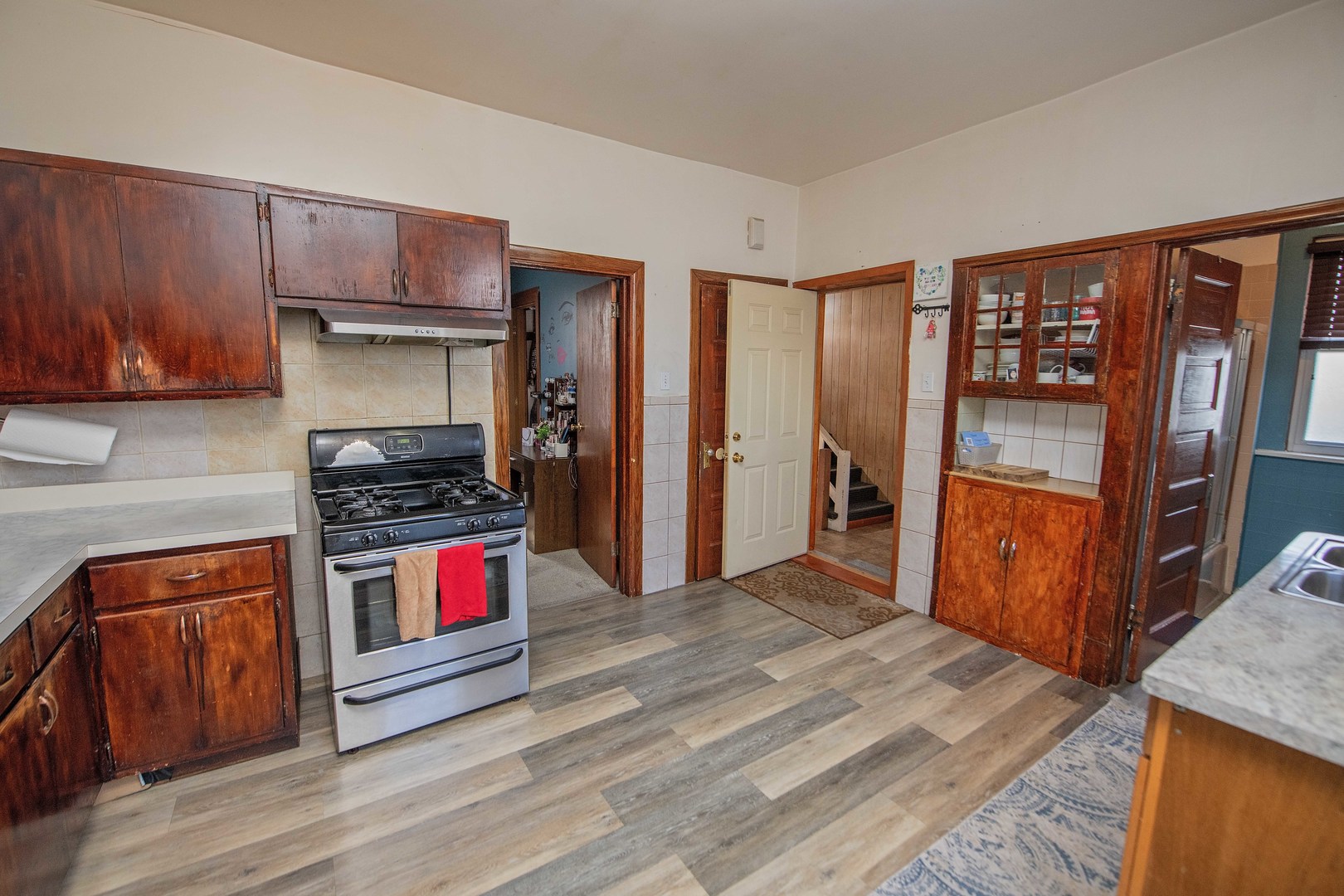 132 N 22nd Avenue, Melrose Park, IL 60160