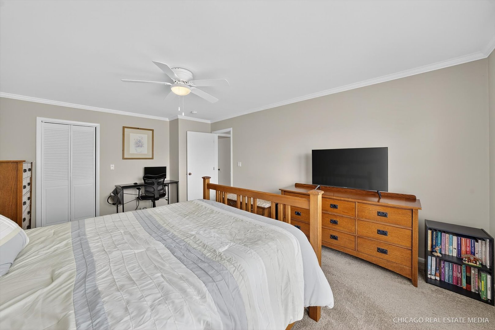 205 Nantucket Harbor #205, Schaumburg, IL 60193