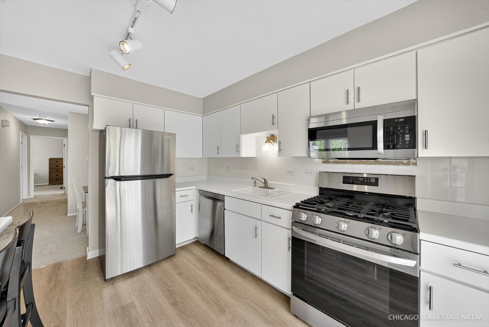 205 Nantucket Harbor #205, Schaumburg, IL 60193