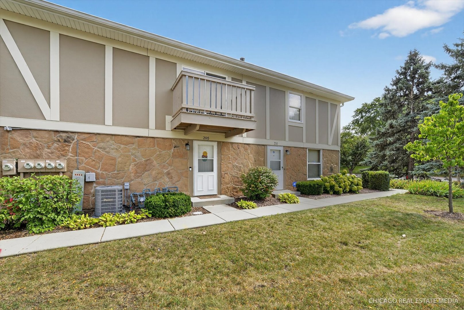 205 Nantucket Harbor #205, Schaumburg, IL 60193