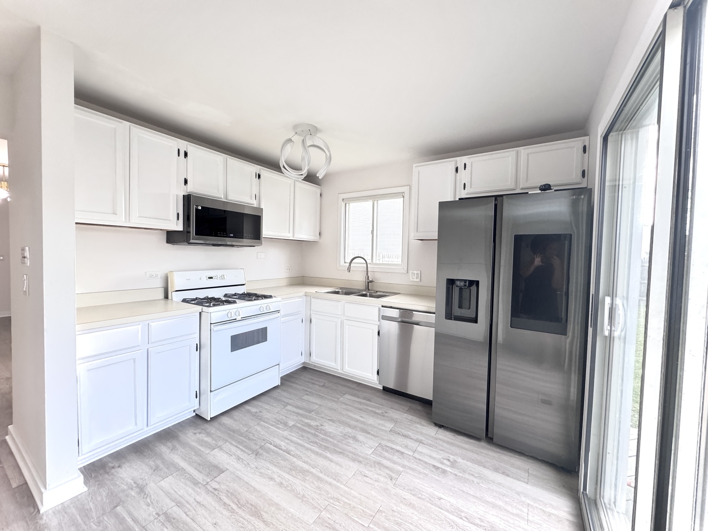 2970 Dorothy Drive, Aurora, IL 60504