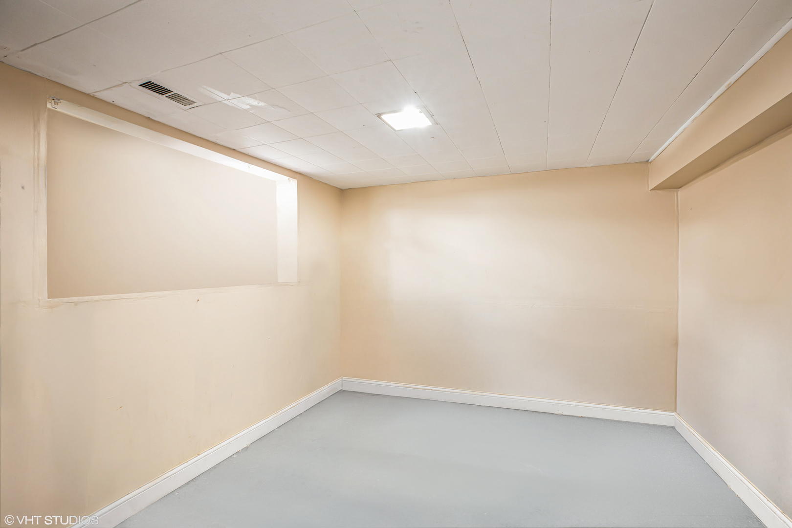 350 E Tulip Drive, Glenwood, IL 60425