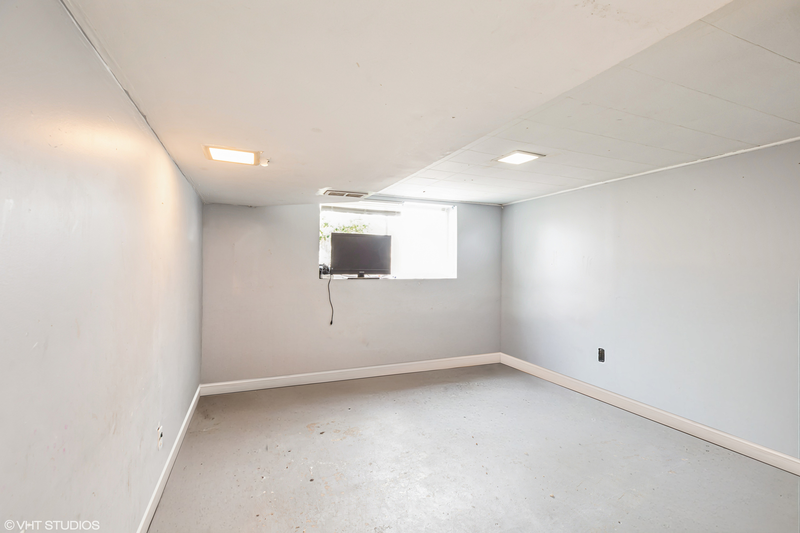 350 E Tulip Drive, Glenwood, IL 60425