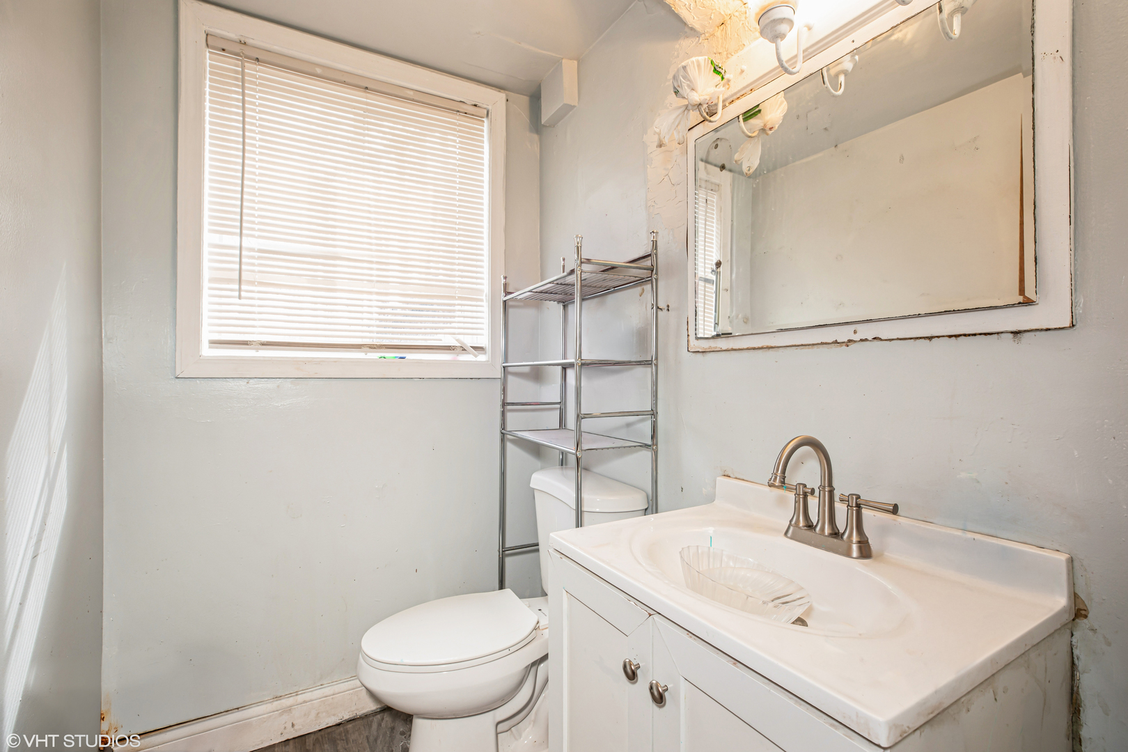 350 E Tulip Drive, Glenwood, IL 60425