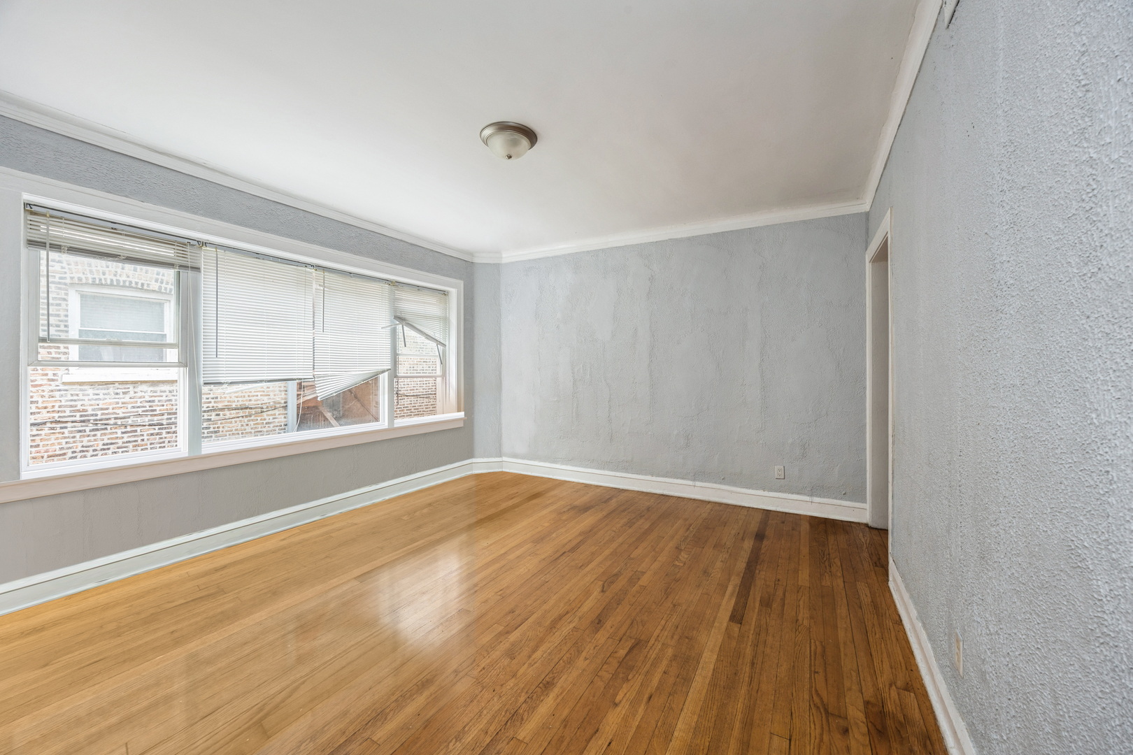 7352 S Langley Avenue, Chicago, IL 60619