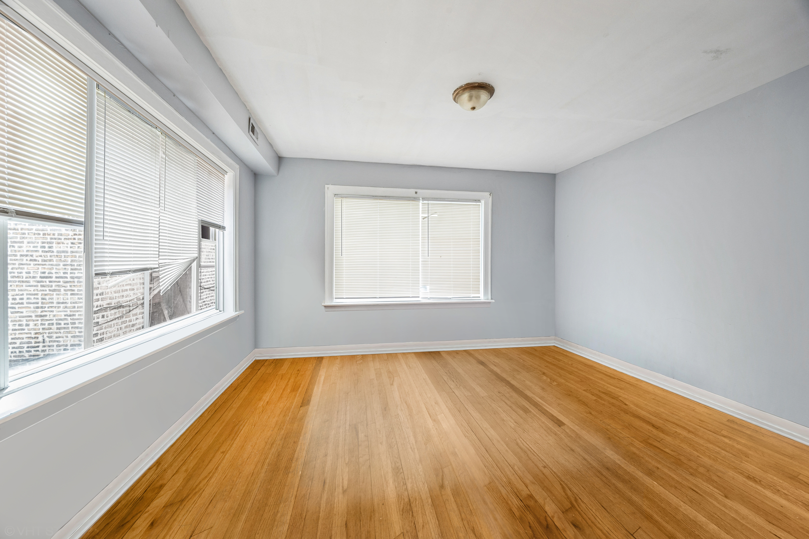 7352 S Langley Avenue, Chicago, IL 60619