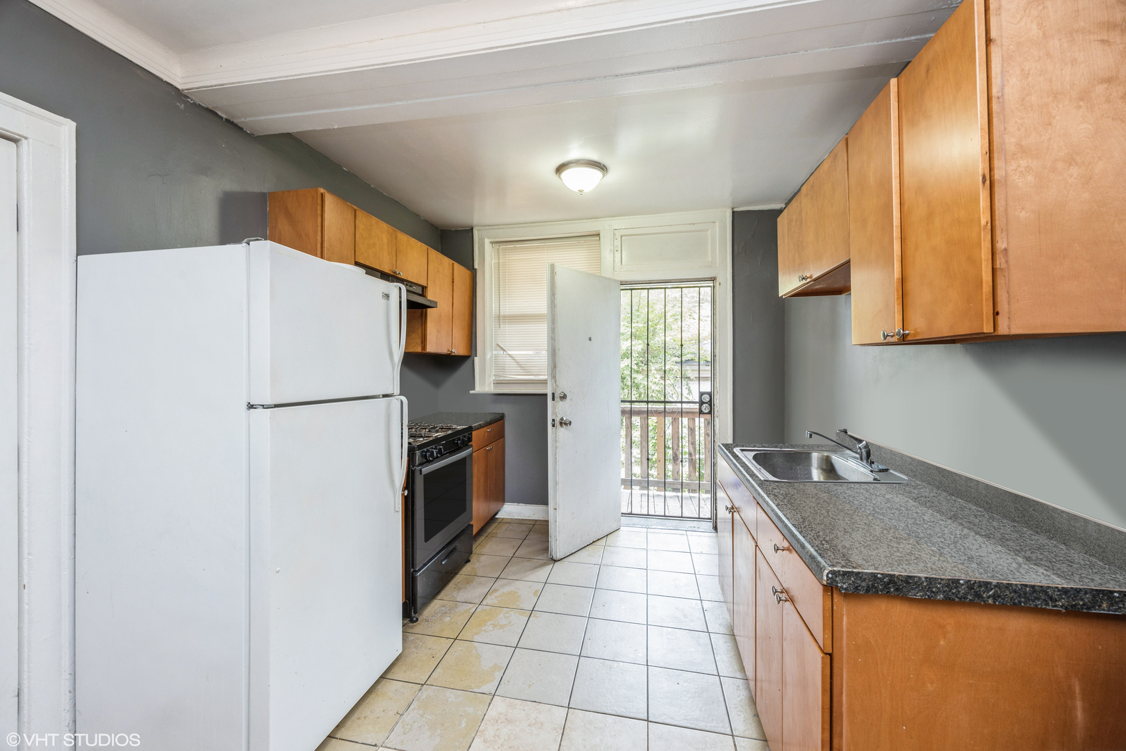 7352 S Langley Avenue, Chicago, IL 60619