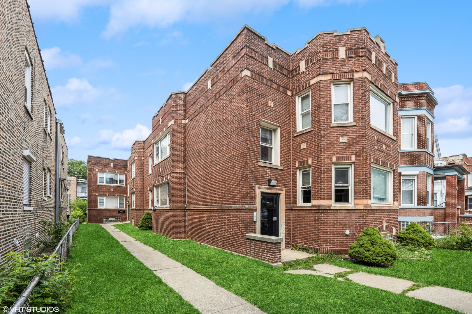7352 S Langley Avenue, Chicago, IL 60619