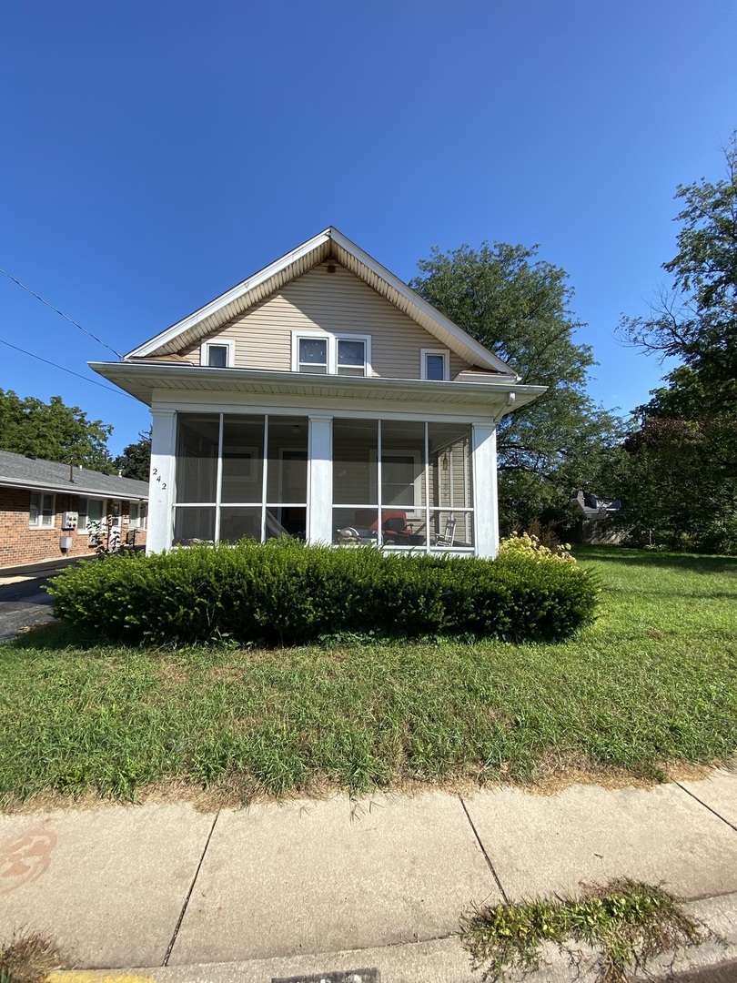 242 River Lane, Loves Park, IL 61111