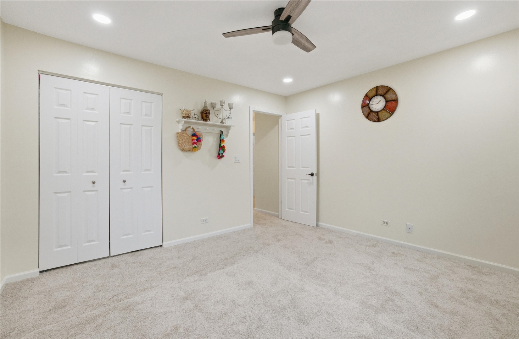 2015 Yellow Daisy Court, Naperville, IL 60563