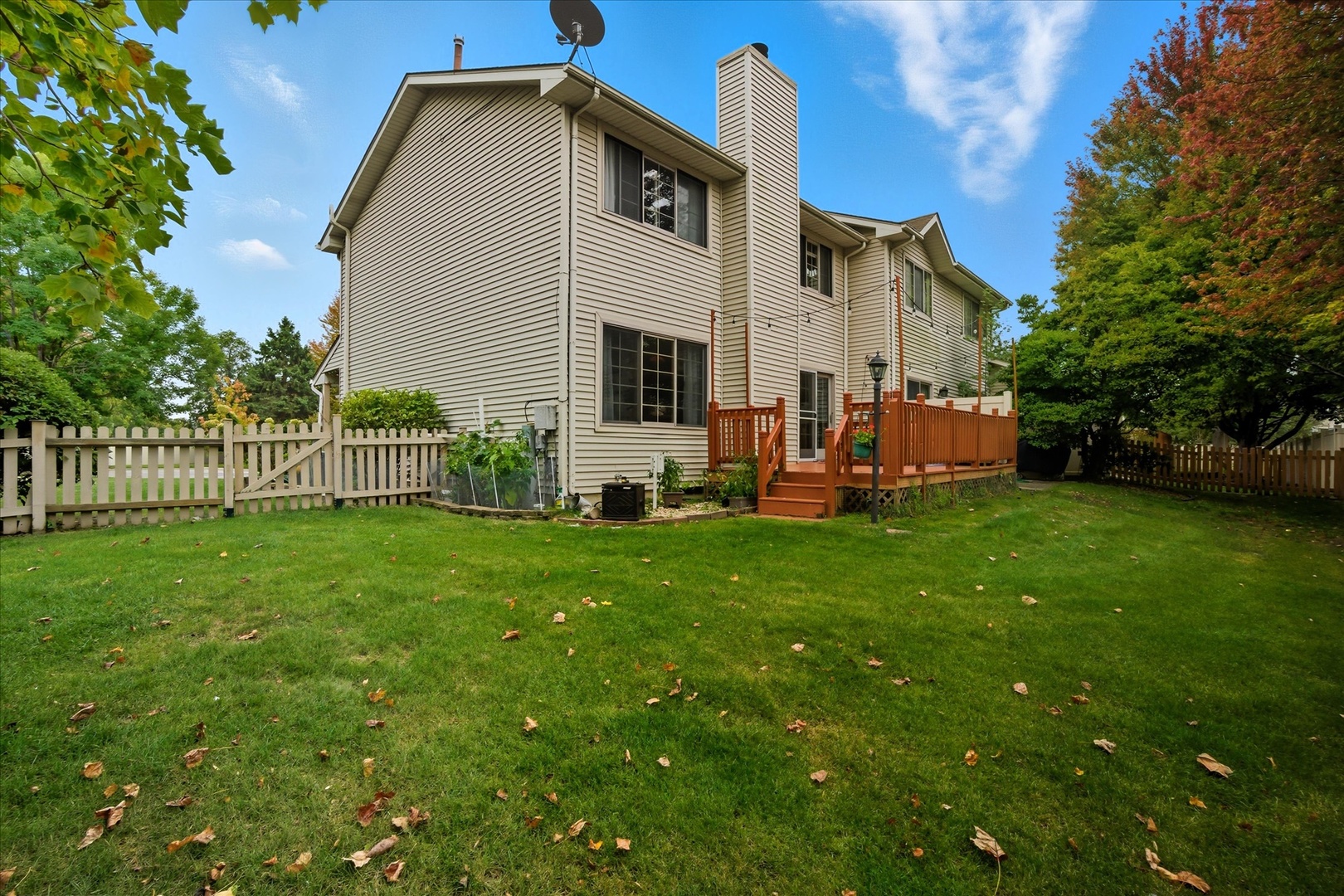 2015 Yellow Daisy Court, Naperville, IL 60563