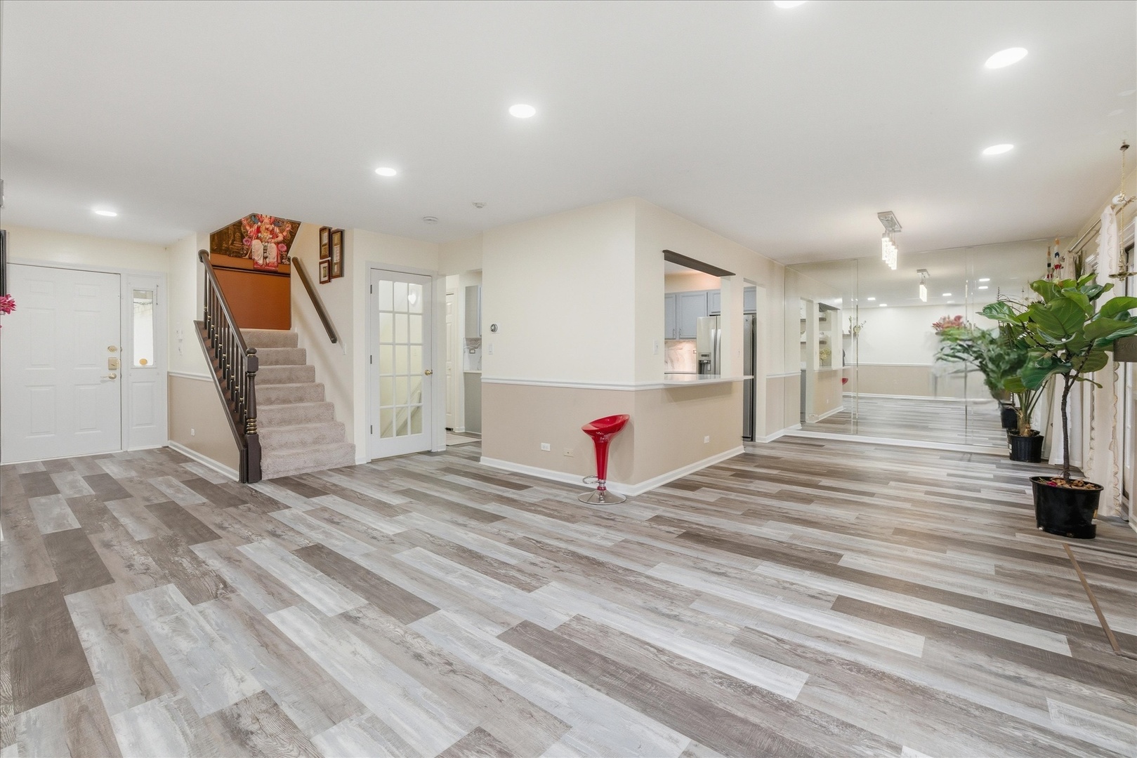 2015 Yellow Daisy Court, Naperville, IL 60563