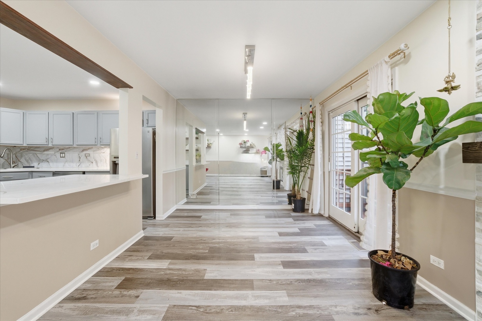 2015 Yellow Daisy Court, Naperville, IL 60563