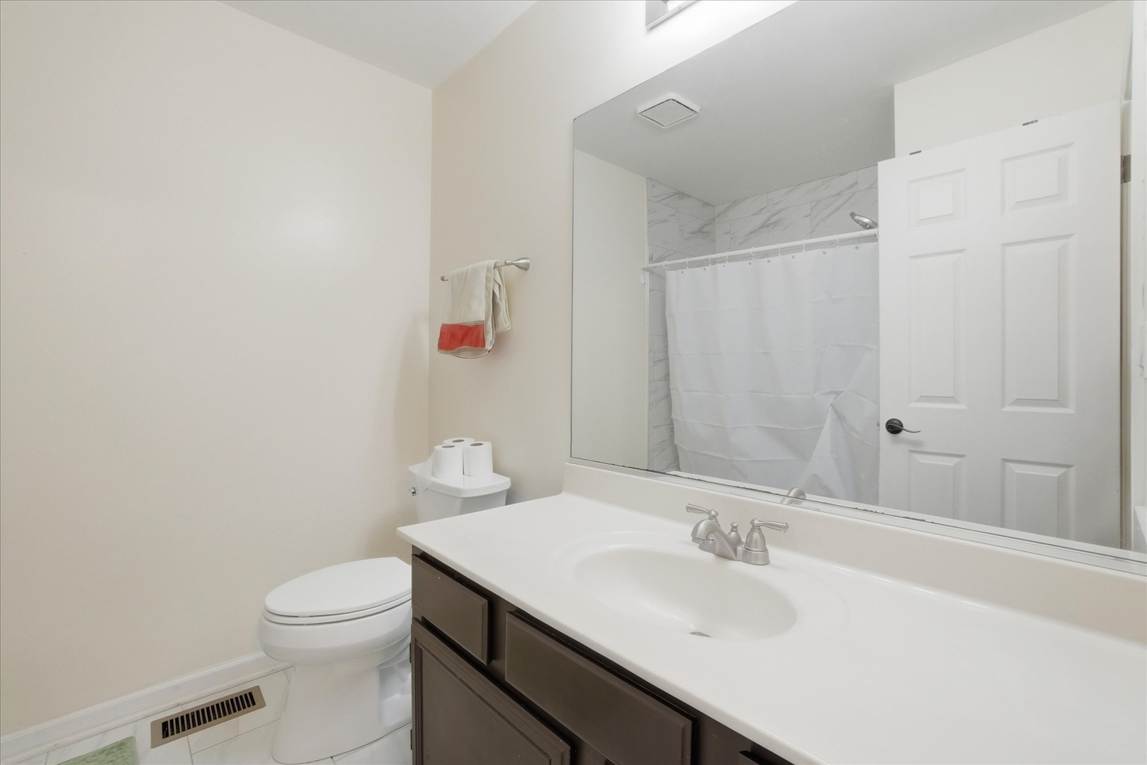 2015 Yellow Daisy Court, Naperville, IL 60563