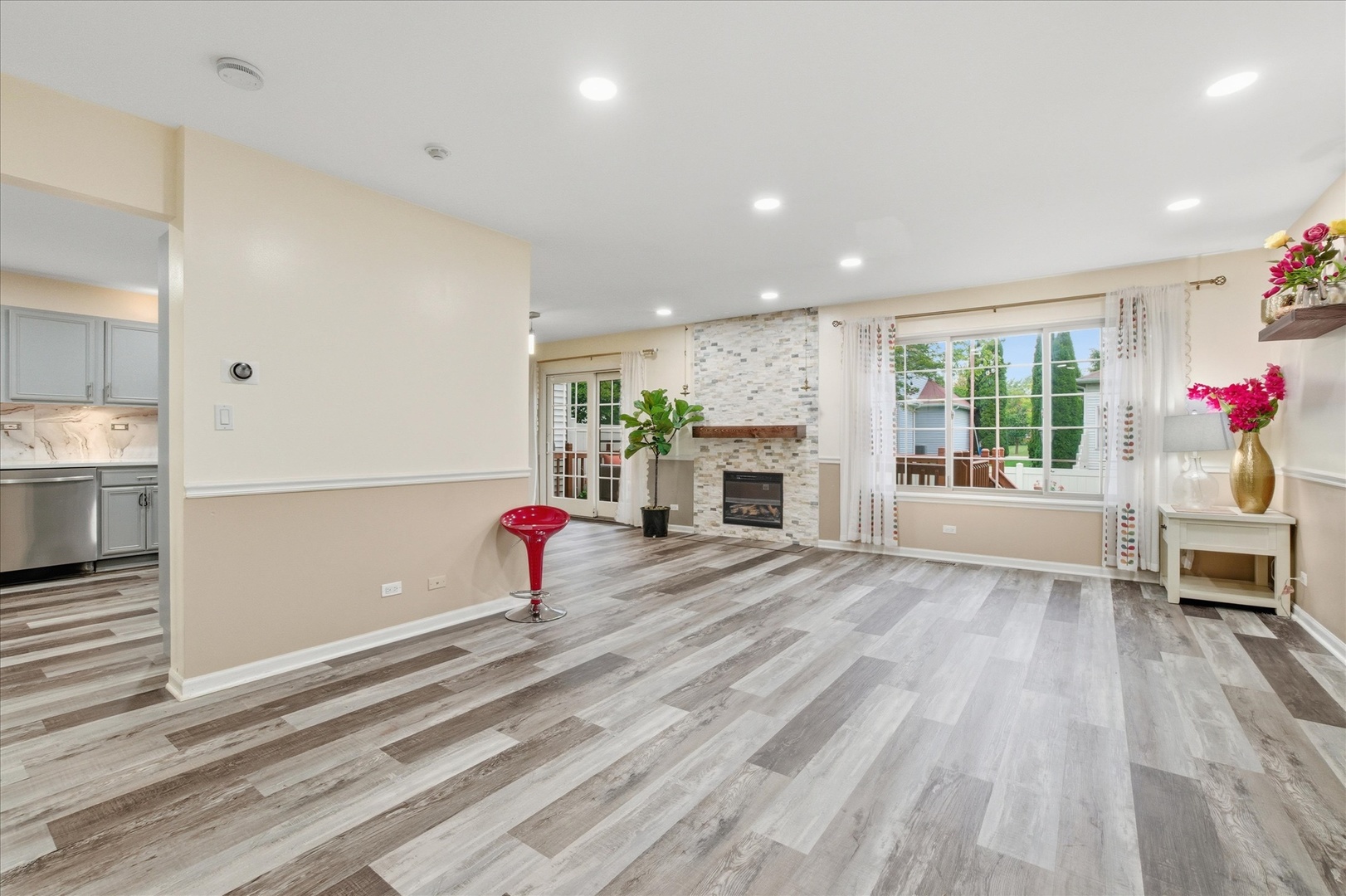 2015 Yellow Daisy Court, Naperville, IL 60563