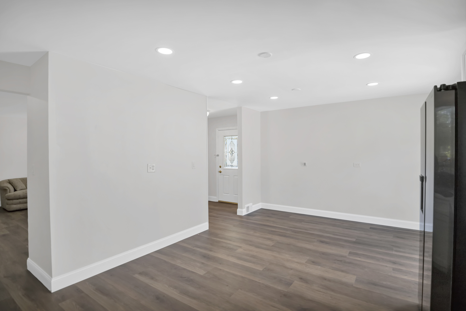 615 CORDIAL Drive, Des Plaines, IL 60018