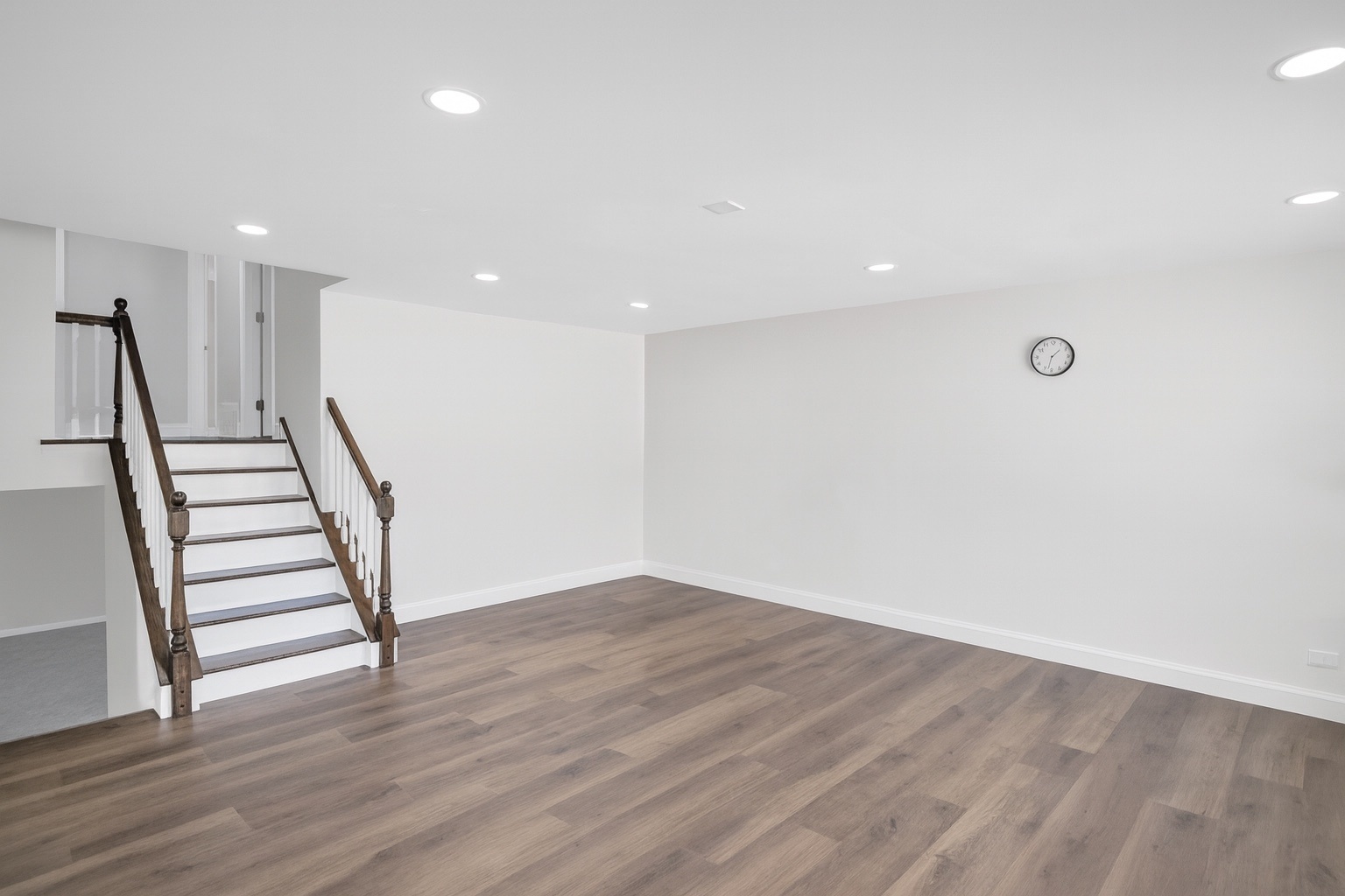 615 CORDIAL Drive, Des Plaines, IL 60018