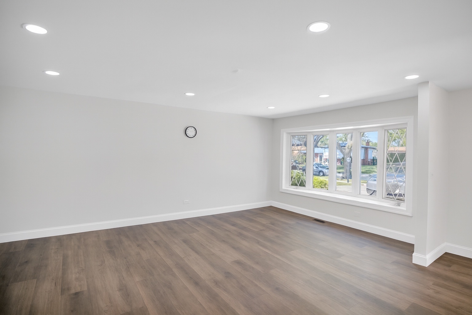 615 CORDIAL Drive, Des Plaines, IL 60018