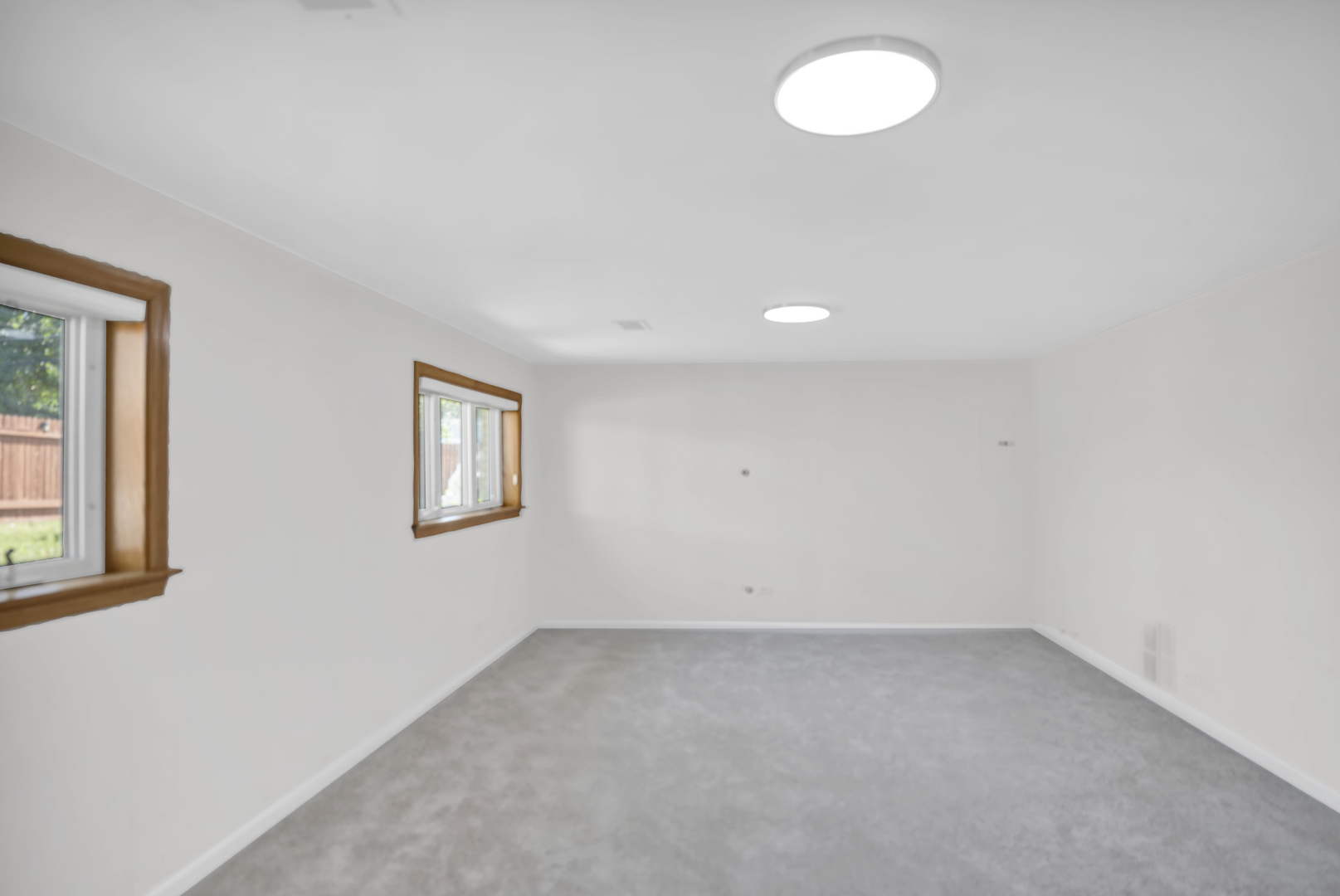 615 CORDIAL Drive, Des Plaines, IL 60018